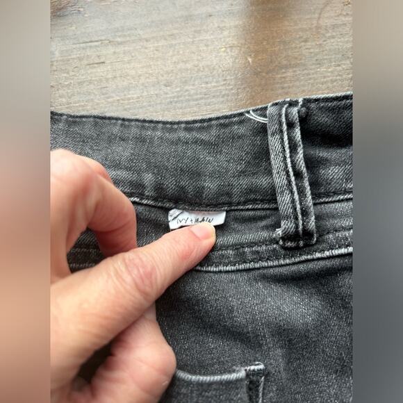 Ivy + Main Gray 90's Y2K Button Fly Distressed Ripped Stretch Denim Jeans Size 5 - Picture 8 of 8